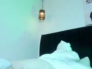 Dollyzoe  live sex cam