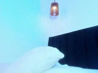 Dollyzoe  live sex cam