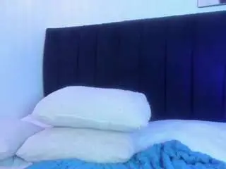 Dollyzoe  live sex cam