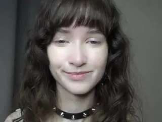 Gladisbelousson  live sex cam