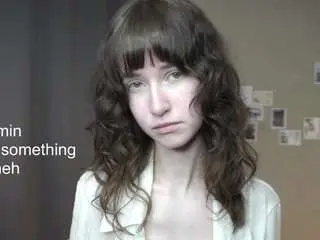 Gladisbelousson  live sex cam