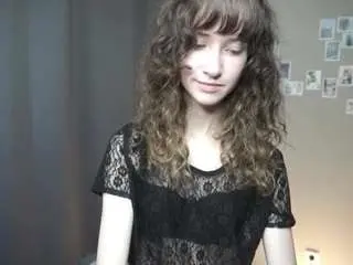 Gladisbelousson  live sex cam