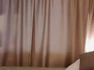 Maxinegise  live sex cam