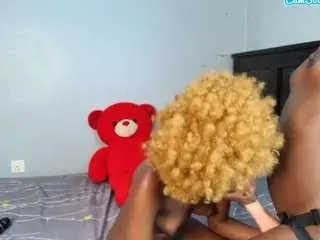 Nanapeach  live sex cam