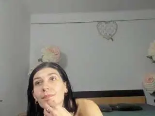 Naughtycassie69  live sex cam