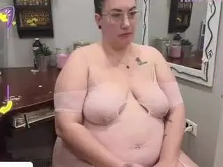 Thickanddesirable  live sex cam