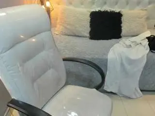 Zara-moon1  live sex cam