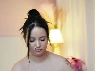 Adelinerosa  live sex cam