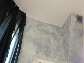 Alisssa4  live sex cam