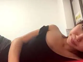 Aureadismore  live sex cam