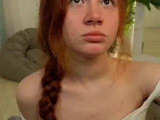 Frecklediyana  live sex cam