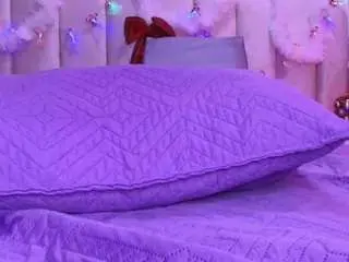 Mia-xs  live sex cam