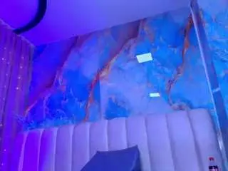 Mia-xs  live sex cam
