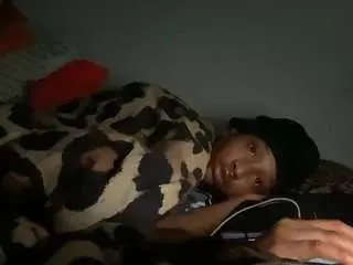 Prettyfacefemale  live sex cam