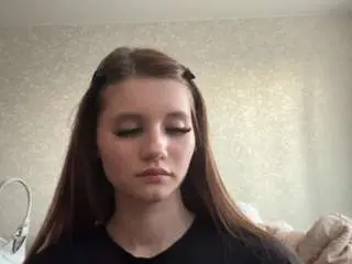 Robyneslick  live sex cam