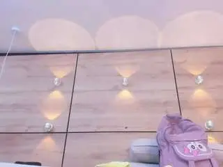 Thaylanaa  live sex cam