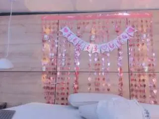 Thaylanaa  live sex cam