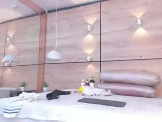 Thaylanaa  live sex cam