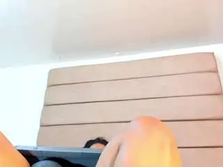Thaylanaa  live sex cam
