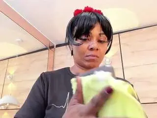Thaylanaa  live sex cam