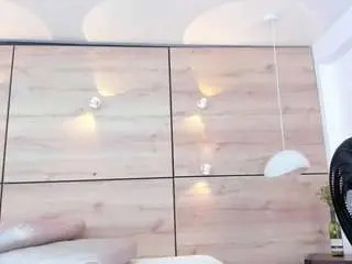 Thaylanaa  live sex cam