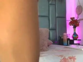 Tashanaughty4u  live sex cam