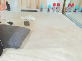 H0t-chocolate  live sex cam