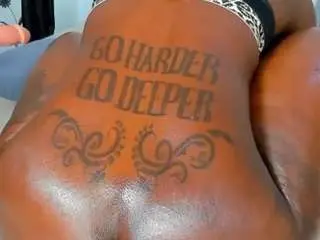 H0t-chocolate  live sex cam