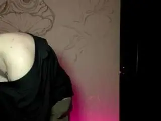 Ayakogeathers  live sex cam