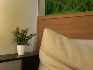 Catricekniffin  live sex cam