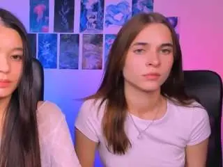 Itscharlliee  live sex cam