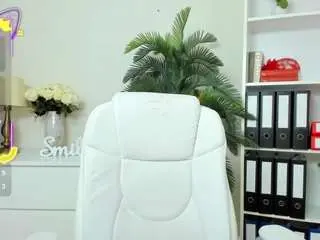 Raisawest  live sex cam