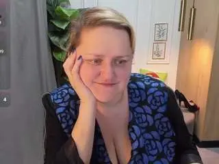 Scarlettsoft  live sex cam