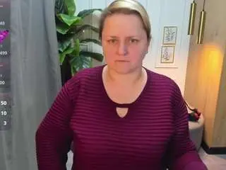 Scarlettsoft  live sex cam