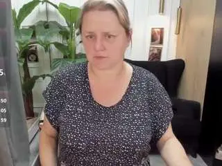 Scarlettsoft  live sex cam
