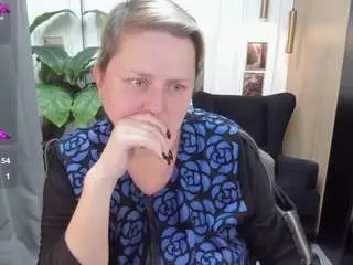 Scarlettsoft  live sex cam