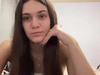 Madieriihimaki  live sex cam