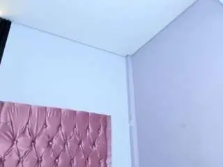 Melody-mercy  live sex cam