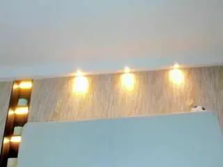 Naomi-rossee  live sex cam