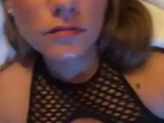 Tmariesquirts  live sex cam