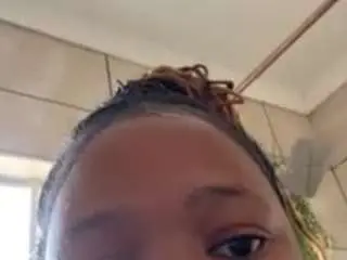 Cutebigblackgirl  live sex cam