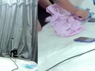 Dakota-lovense  live sex cam