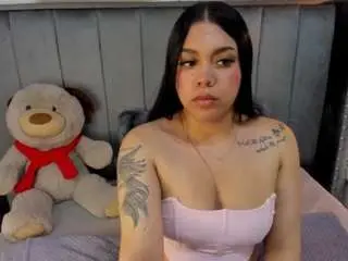 Laiia-page  live sex cam