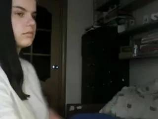 Robbynbenedetti  live sex cam