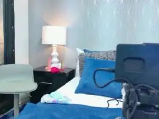 Zoewillis  live sex cam