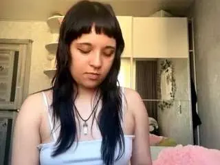 Ashatovias  live sex cam