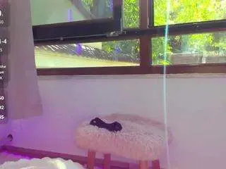 Awesome-jolie  live sex cam