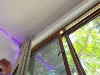 Awesome-jolie  live sex cam