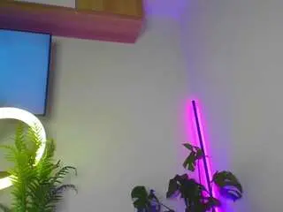 Awesome-jolie  live sex cam