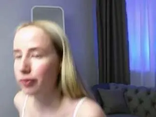 Cassiekelman  live sex cam